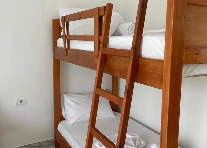 Ambelas Guest Rooms 4
